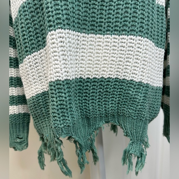 NWT CROCHETED DOLMAN SLEEVE SWEATER STRIPED - Picture 3 of 9